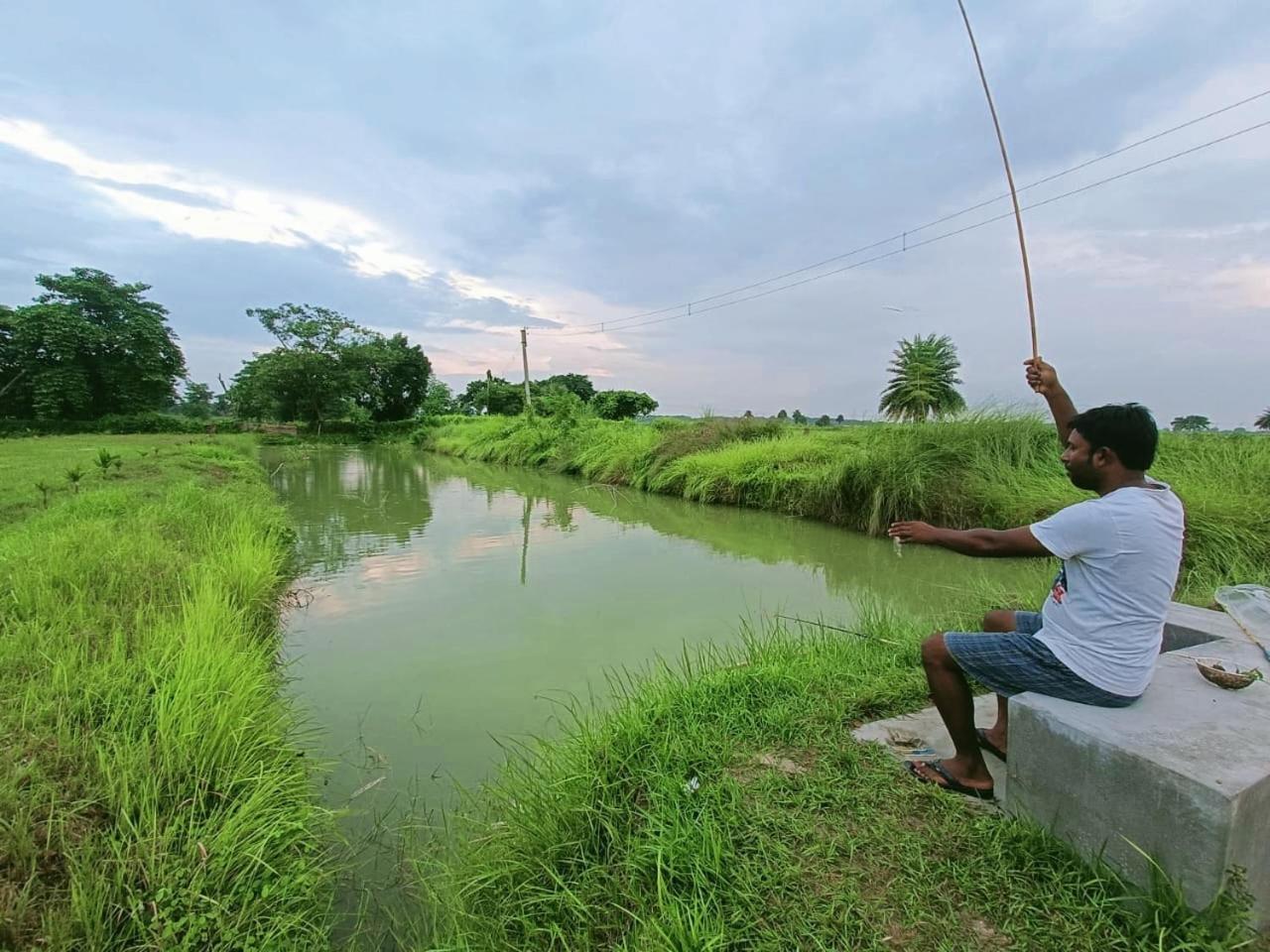 Kaia - Farm & Garden Cafe - Free Fishing * Bolpur