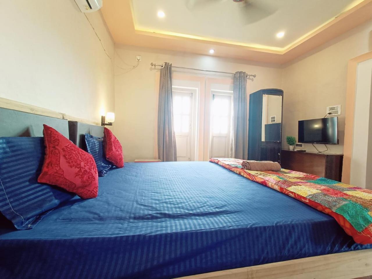 Kaia - Farm & Garden Cafe - Free Fishing Farm stay Bolpur